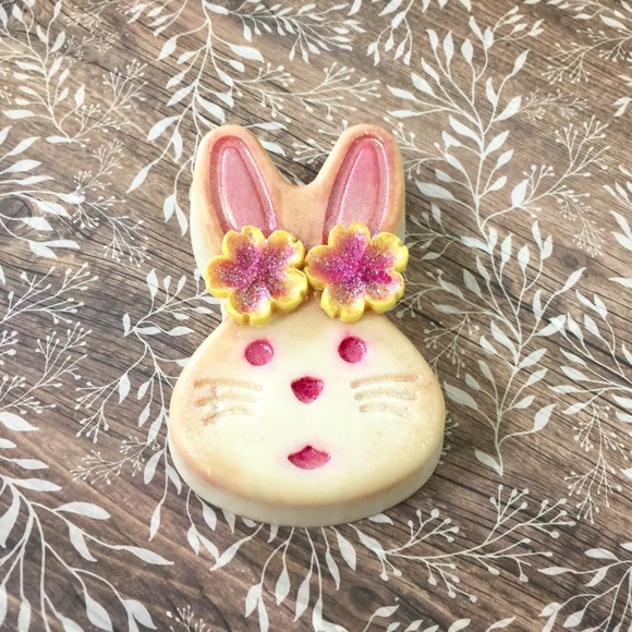 Cpuntry Bunny Soaps ( 5 soaps on this listing as shown) - Picture 5 of 7